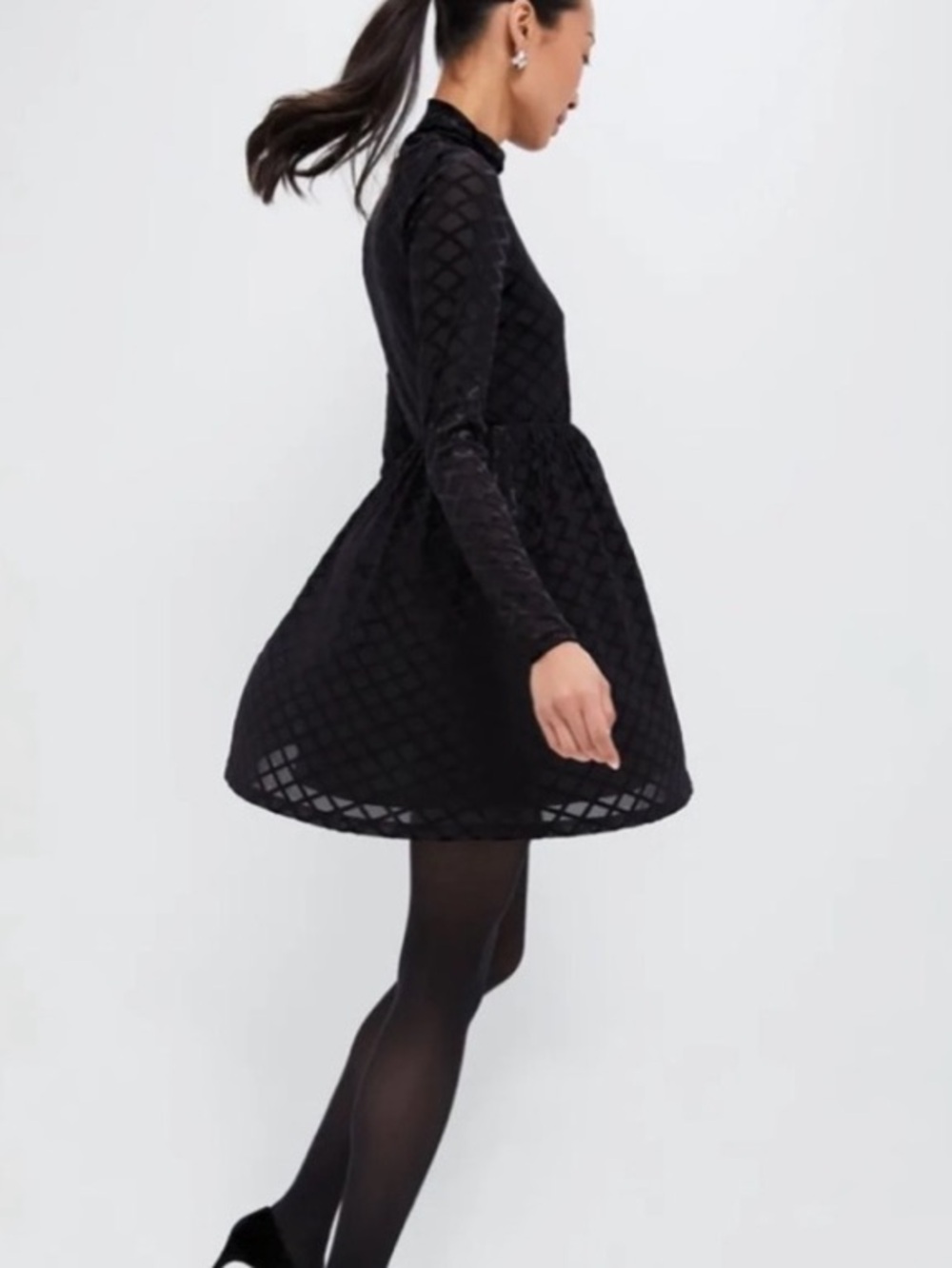 Tuckernuck Rowan Black Velvet Burnout Mock Neck Mini Dress Large LBD - Picture 3 of 12